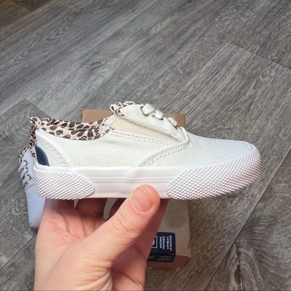NIB White and Animal Print Toddler Sperry Shoes with Velcro Closure. Size 5 - Picture 4 of 10